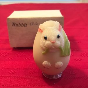 Eggcentrics White Rabbit Sculpture